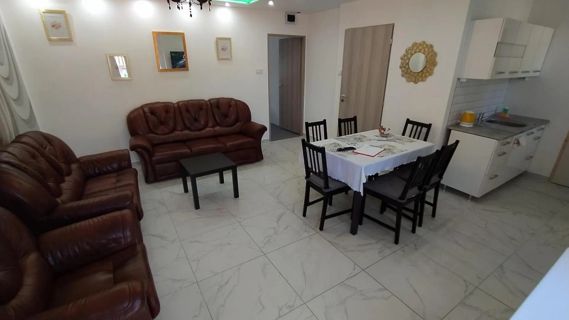 Emmabella Apartmanok Eger Hungary